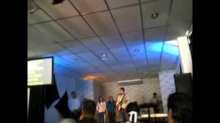 "Con mis manos Abiertas"