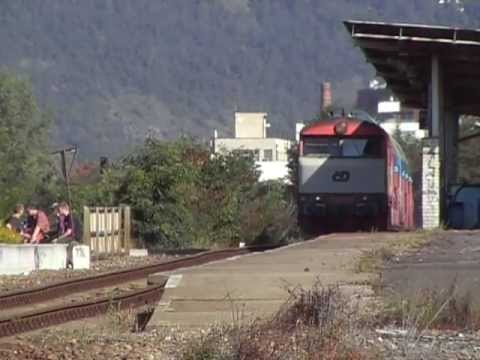 749.006 na čele os. 9059 - Praha Modřany - 3.9.2011.