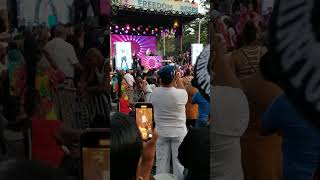 Bobby Valentino sings 'somebody's rockin knockin the boots'
