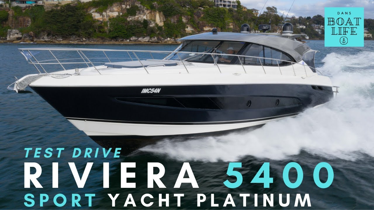 Riviera 5400 Sport Yacht Platinum - Test Drive in choppy water with fuel flow