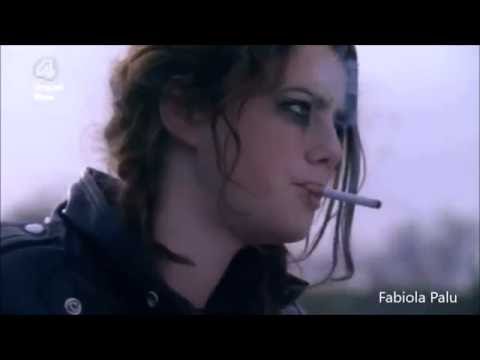 SKINS Effy and Freddie - She's out of her mind