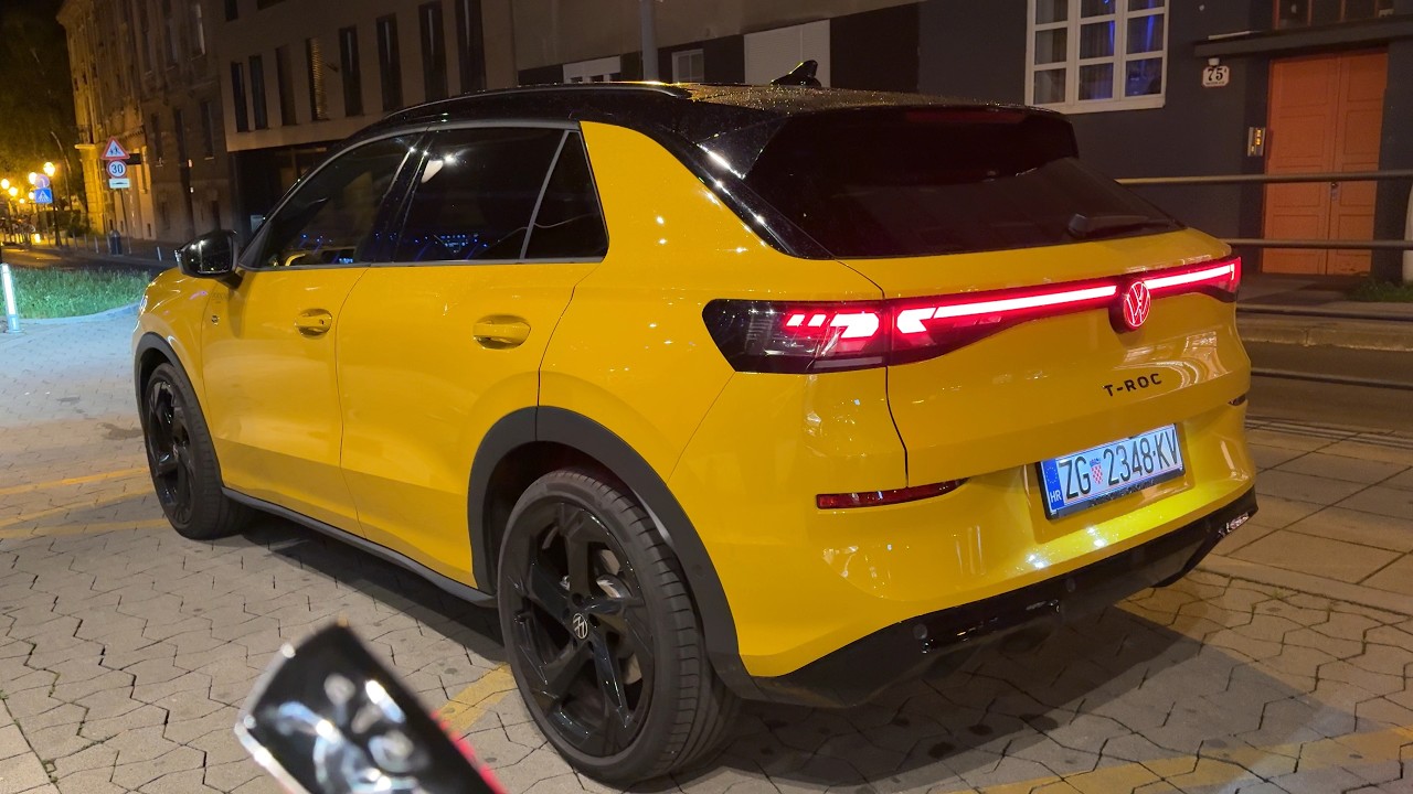 VOLKSWAGEN T-ROC 2026 at night - beautiful LED lights & AMBIENT lights