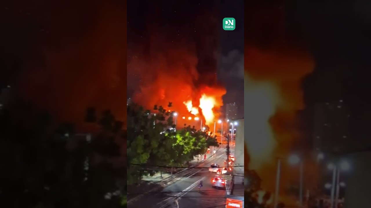 Imagem da notícia: Incêndio atinge sucata do Chico Alves em Fortaleza; veja vídeo