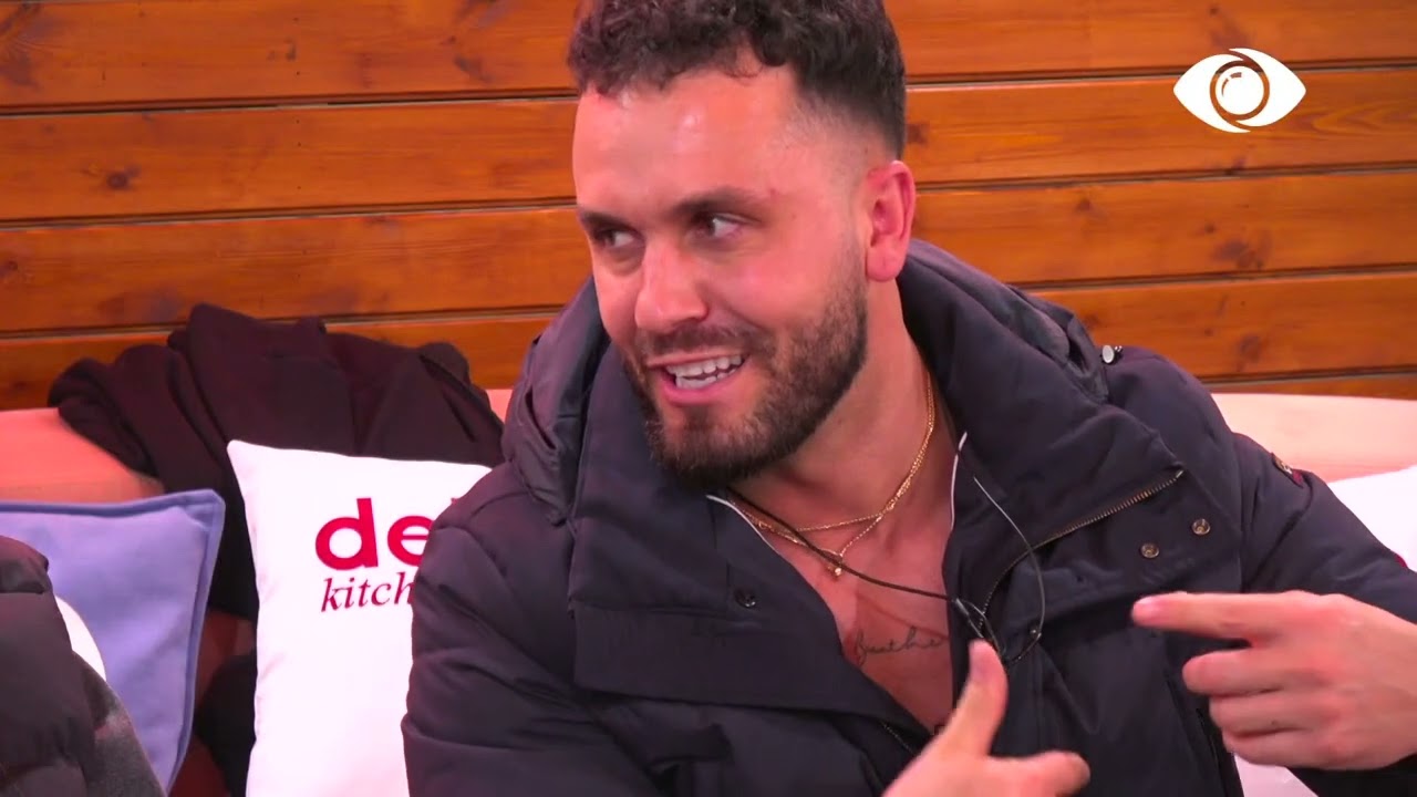 Banorët ngacmojnë dyshen Deamishel-Shpati