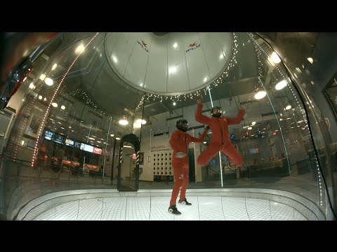 Indoor skydiving: all transitions  (Nell 21)