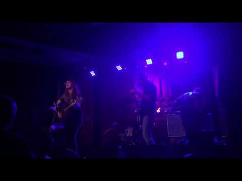 Fee Reega Madrid & Café Berlín.  El Camionero