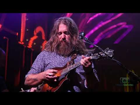 Greensky Bluegrass | 2022-11-05 | When Doves Cry