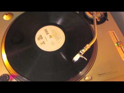 Q-Tip - "Vivrant Thing" (Remix) Featuring Missy Elliott & Busta Rhymes