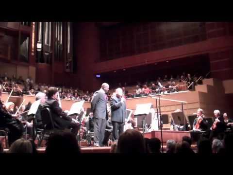 Emmitt Smith welcomes Jaap van Zweden back to the podium