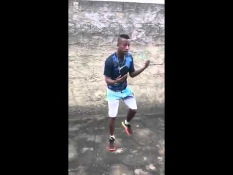 MC PR, MC Pedrinho e MC Don Juan - Faz a Posição (DJ R7) Cleitin do Romano