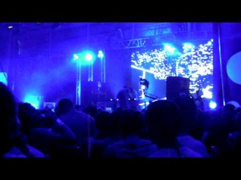 Chuckie @ Creamfields Perth 2011.AVI