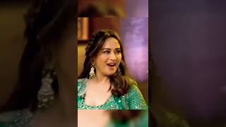 Download lagu Madhuri Dixit and Govinda chhote Miyan bade Miyan ka song mein dance performance 💓❤️💞💞💞💞💞💞 mp3