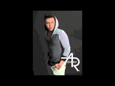 Poquitos Besos - Anthony R