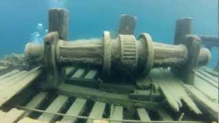 preview picture of video 'The Sweepstakes Shipwreck 2012 - Tobermory Ontario Canada'