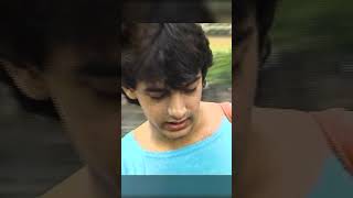 Download lagu Aamir Khan Promotes His 1st Film QSQT By Pasting Posters Himself! #aamirkhan mp3