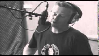 Billy Bragg - The Beach Is Free