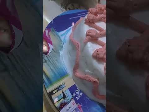 who want to eat this cake??😋#music #cake #cakedecorating #cakeart