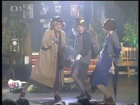 PĚVECKÉ HVĚZDY( P.Janů,L.Machálková,E.Pilarová)