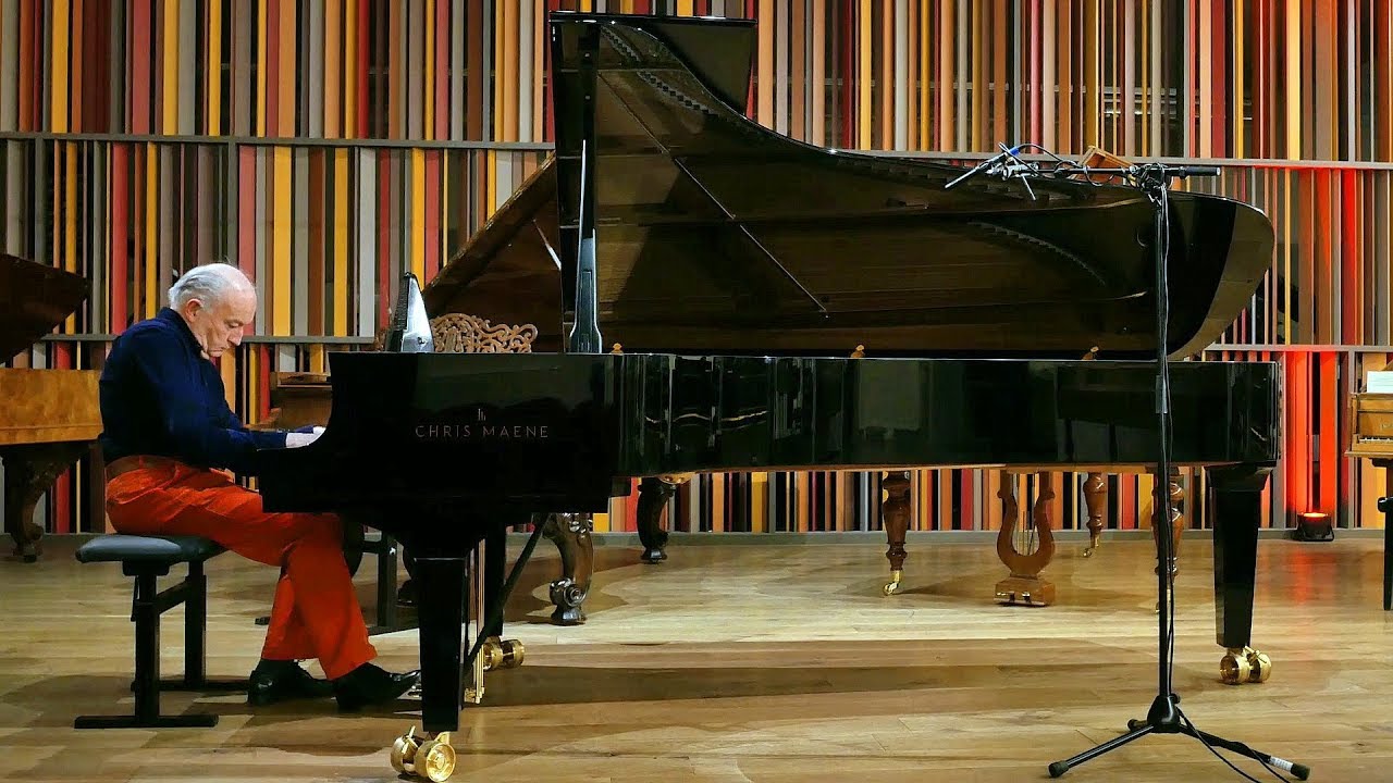 https://www.youtube.com/embed/F0BMBtJJxjA