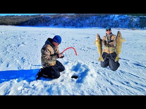 Ice Fishing Walleyes &amp; How to Make YouTube Video w/ 1 GoPro &amp; 1 Phone