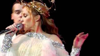 (HD) Kylie Minogue, Aphrodite Les Folies Tour 2011 - Everything Is Beautiful
