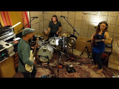 Yogi McFly - Yogi McFly – Zlatej padák (YogiFunkLab Sessions)