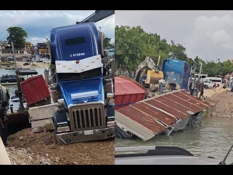 Video: Ferri en Sayaxché, Petén se hunde tras descuido de tráiler abordo según municipalidad