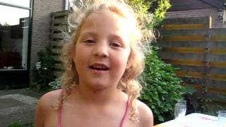 Hahaha je vader, ha je vader die is gek