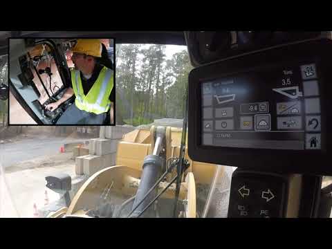Cat® Payload Scale Operation for Wheel Loaders - Loading w/ Stockpile Tipoff and Bucket Reload (Ch 6