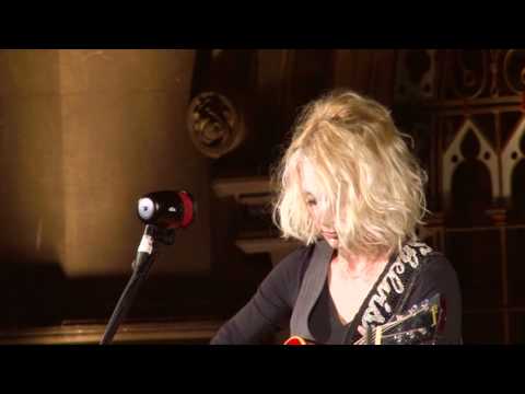 Shelby Lynne  //  "I'll Hold Your Head"  -excerpt from the Live In London DVD