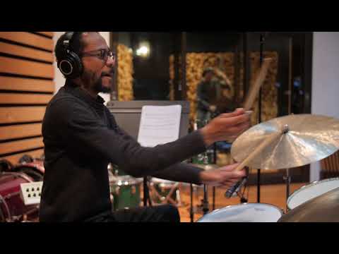 download lagu mp3 mp4 Brian Blade, download lagu Brian Blade gratis, unduh video klip Brian Blade