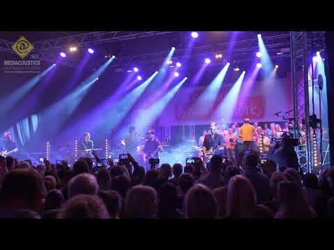 REVOLVERHELD mit Die Neue Generation Chor bei Rotkäppchens Nacht der Chöre - Immer noch fühlen