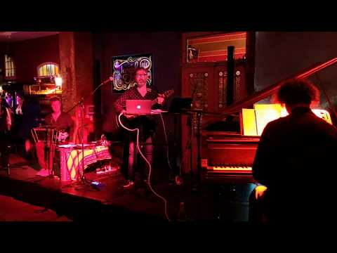 SUMMIT (II) - Carlos Libedinsky, Miguel Di Genova, Diego Ramos