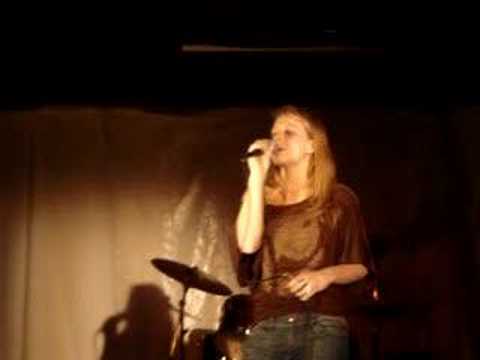 kelly; pink nobody knows