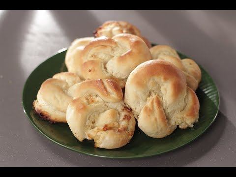 Garlic Knots | Sanjeev Kapoor Khazana