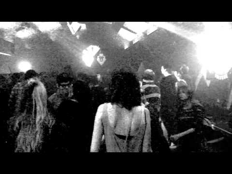 Young Veteran Hifi @ Dub Club Cologne / 02.05.15 playing ''Thank You''