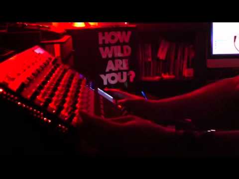 Beyoncé Still In Love ( Kissing You ) ( Purplele live edit )