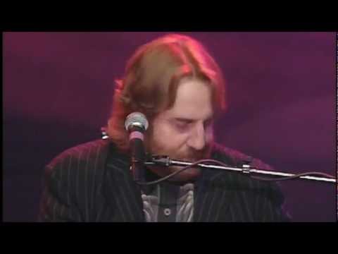 Andrew Gold - THANK YOU FOR BEING A FRIEND (Live)