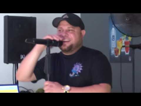 JUAKO (XCLUSIVO) CANTA EL TEMA COMO MIRARTE DEL DVD MALPICA Y SUS AMIGOS