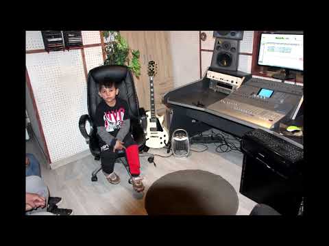 Peter Kariško Hin man