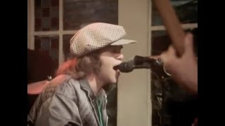 Elton John - I Heard It Through The Grapevine (Evropeyskaya Hotel, Leningrad 1979)
