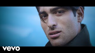 Musik-Video-Miniaturansicht zu Solo Songtext von Matteo Bocelli