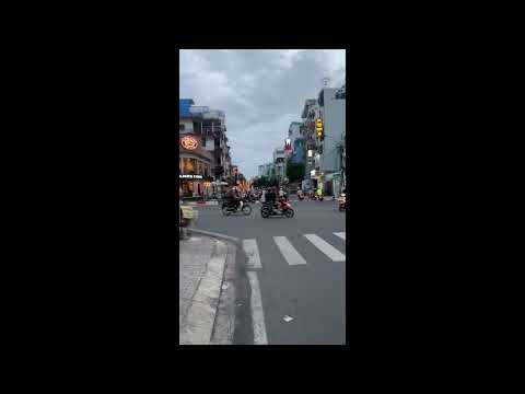 2025 年 10 月 29 日 (ngày 29 tháng 10, 2025)