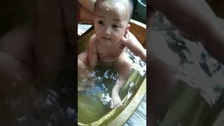 Download lagu bayi gemes lagi mandi mp3