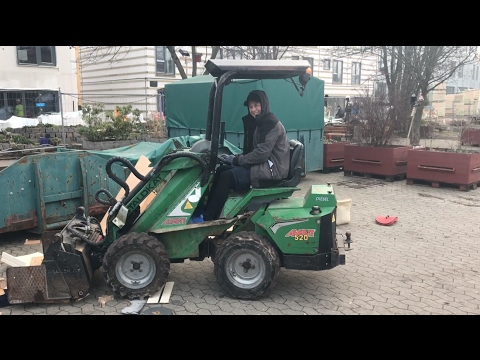 TypicalTV! - Ekstra, TJ i Samfundstjeneste