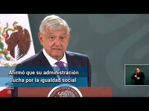Soy humanista, dice AMLO al preguntarle si es feminista