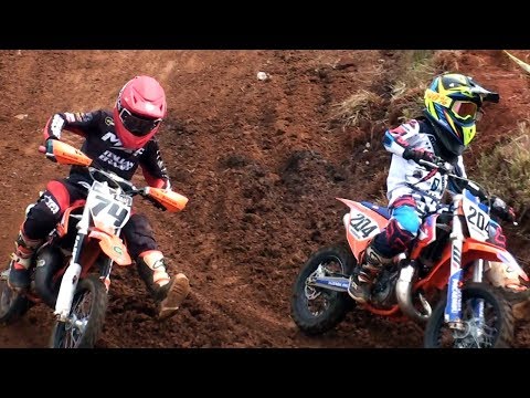 Tombos, disputas e boas ultrapassagens na 65cc no Motocross em Bituruna Pr