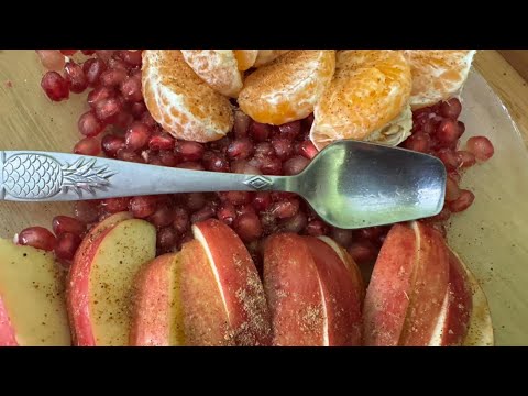 How to Cut a Pomegranate Properly | Easy Method + Health Benefits