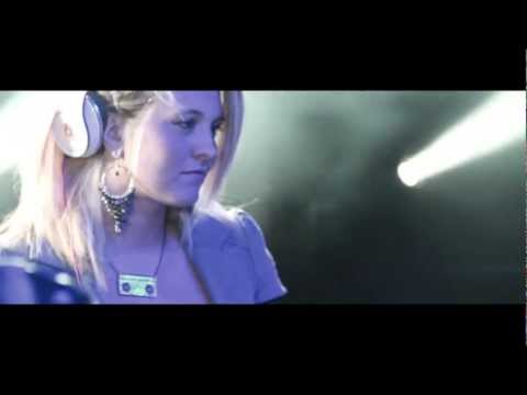 ALEXANDRA DAMIANI live DANCE FESTIVAL 2011