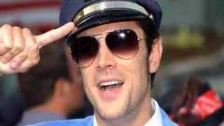 Christina Aguilera to be a mom